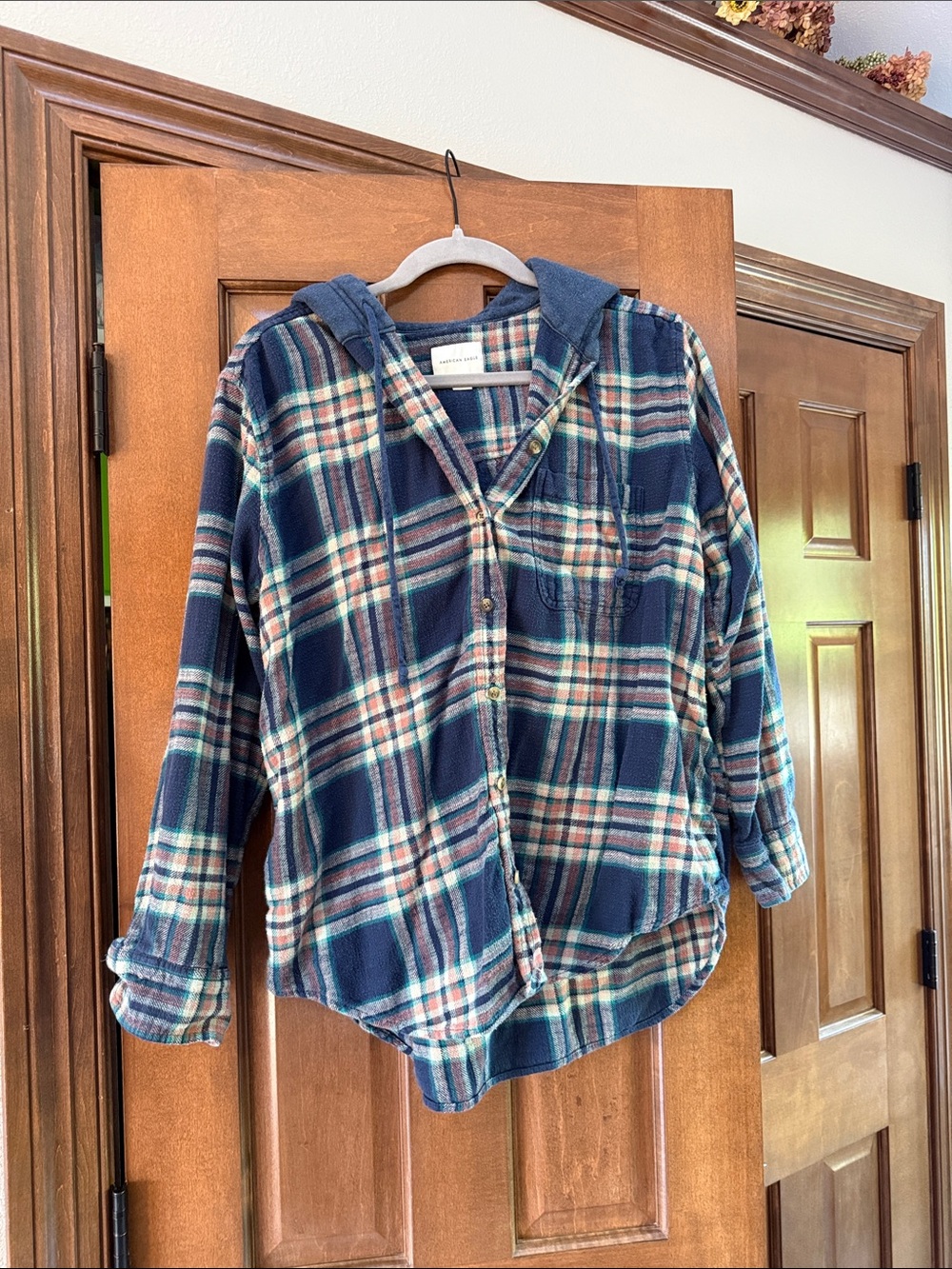 American Eagle Outfitters Navy Plaid Hooded Flannel
